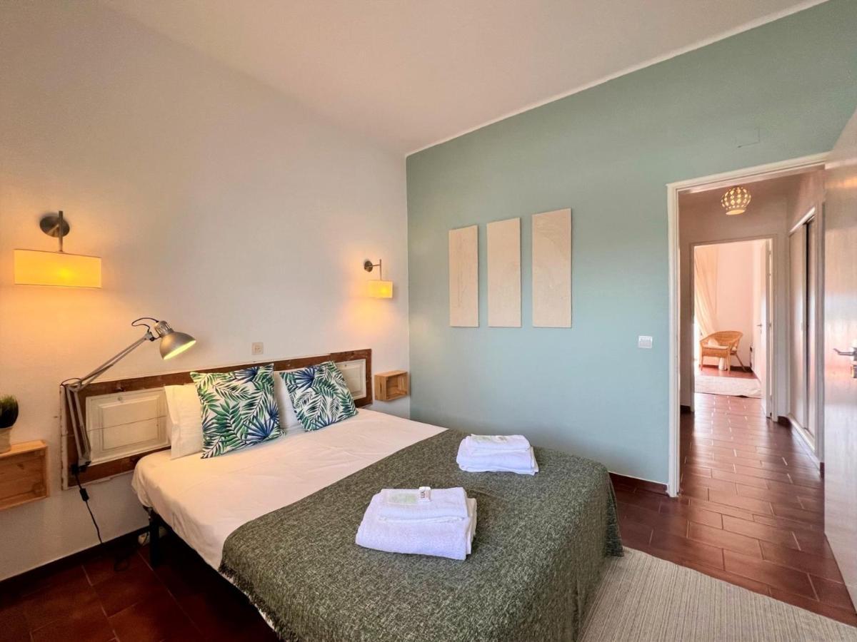 Armacao De Pera Twins 2 With Pool By Homing Apartment Exterior foto