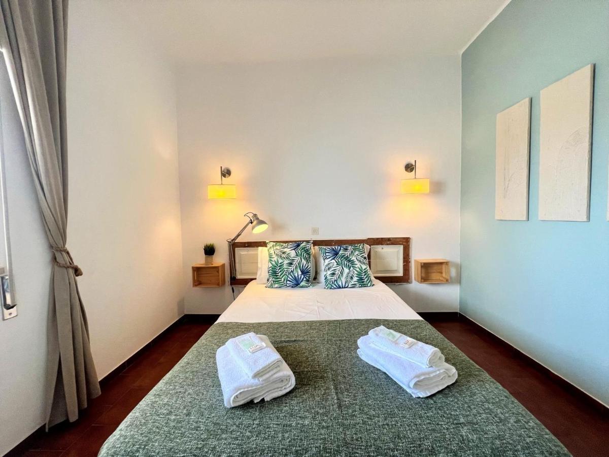 Armacao De Pera Twins 2 With Pool By Homing Apartment Exterior foto